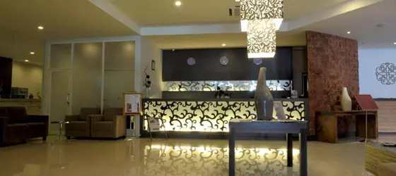 Lombok Plaza Hotel and Convention | Batı Nusa Tenggara - Lombok - Mataram