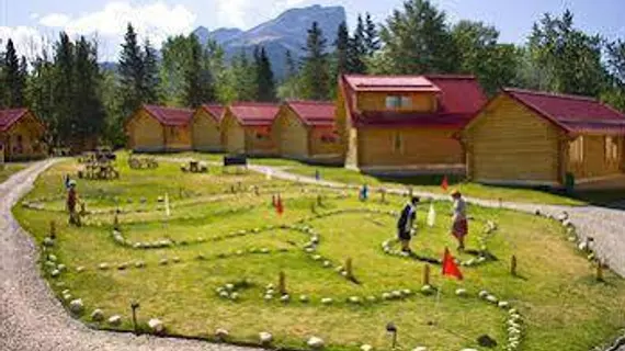 Pocahontas Cabins | Alberta - Pocahontas