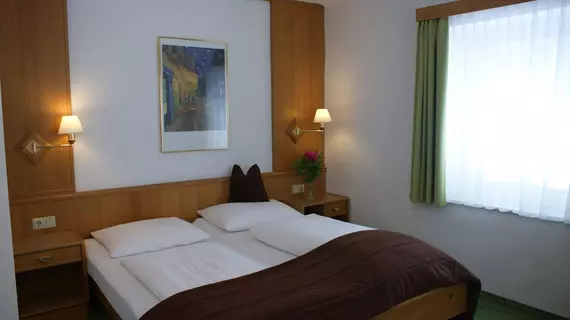 Hotel Auwirt | Salzburg (eyalet) - Hallein - Hallein