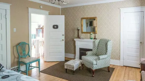 Charles Street B&B | Alberta - Lethbridge (ve civarı) - Lethbridge