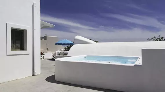 Ayoba Santorini | Ege Adaları - Santorini