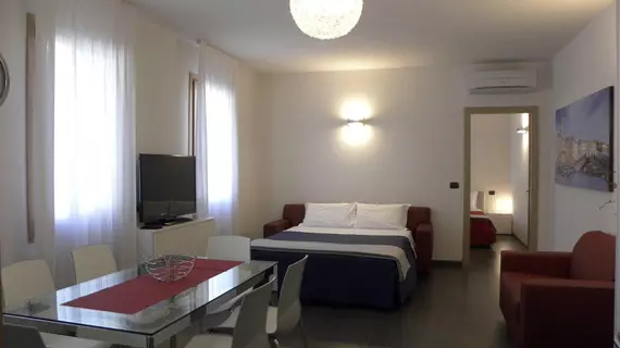 Venice Apartments Dante | Venedik (ve civarı) - Mestre