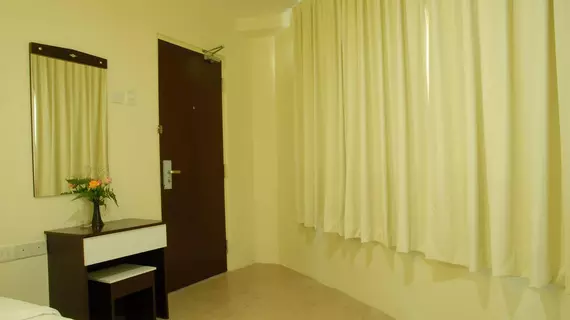 Live Com Hotel | Johor - Johor Bahru (ve civarı) - Johor Bahru - Merkez Bölge