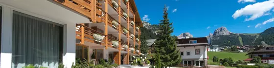 Art Hotel Anterleghes | Trentino-Alto Adige - Güney Tirol (il) - Selva di Val Gardena