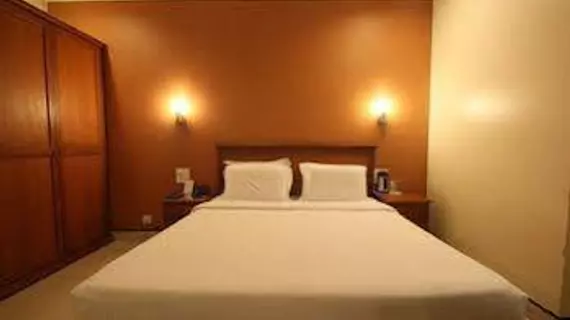 Hotel Woodland | Maharaştra - Pune Bölgesi - Pune