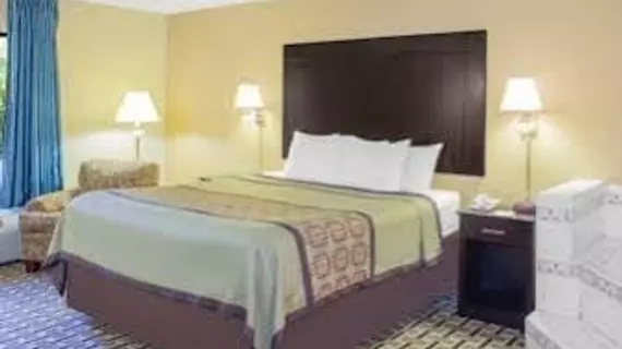 Days Inn & Suites Andalusia | Alabama - Enterprise (ve civarı) - Andalusia