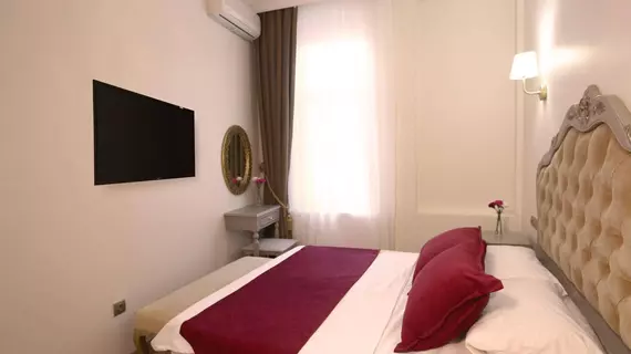 Hutsuite |  Istanbul  - Beyoğlu - Sütlüce Mahallesi