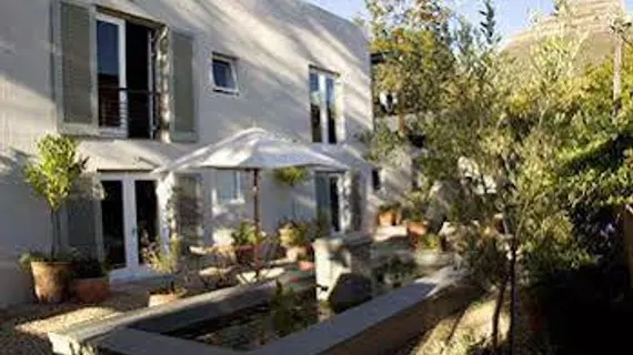 Four Rosmead Boutique Guesthouse | West Coast DC - Drakenstein - Cape Town (ve civarı) - Cape Town - City Bowl - Cape Town Şehir Merkezi