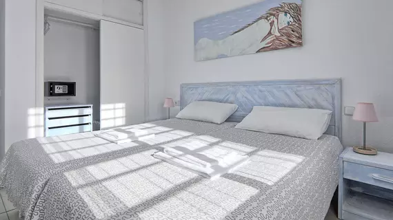 ALL SUITE IBIZA APARTHOTEL | Balearic Adaları - İbiza Adası - Sant Antoni de Portmany