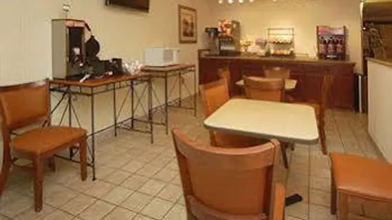 Quality Inn Shepherdstown | Batı Virginia - Martinsburg (ve civarı) - Shepherdstown