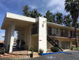 Vista Pines Motel | Kaliforniya - San Diego County - El Cajon