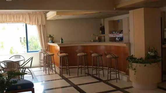 Hotel Haris | Girit Adası - Hanya (bölge) - Hanya