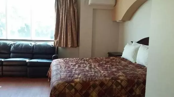 Hotel Real Inn | Kuzey Baja California - Tijuana (ve civarı) - Tijuana