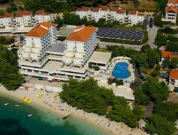 Hotel Labineca | Split-Dalmaçya - Gradac