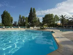 Hotel du Soleil | Provence - Alpes - Cote d'Azur - Bouches-du-Rhone (bölge) - Arles (ve civarı) - Arles