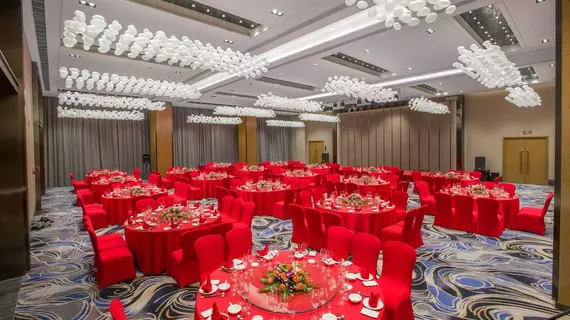 Chongqing C-Plaza Hotel | Chongqing (ve civarı) - Chongqing - Haitangxi - Yuzhong