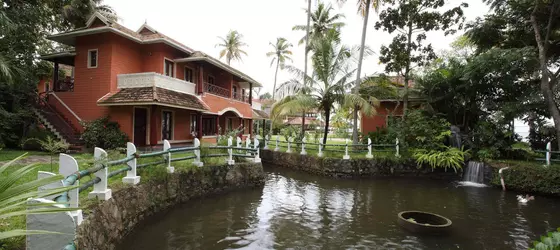 The World Backwaters | Kerala - Ernakulam Bölgesi - Koşin (ve civarı) - Cherthala - Thanneermukkom