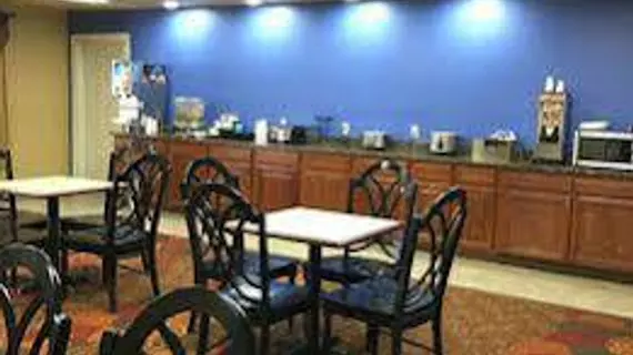 Hilltop Inn and Suites | Arkansas - Greenbrier