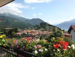 Balcone Fiorito | Lombardy - Como (il) - Menaggio