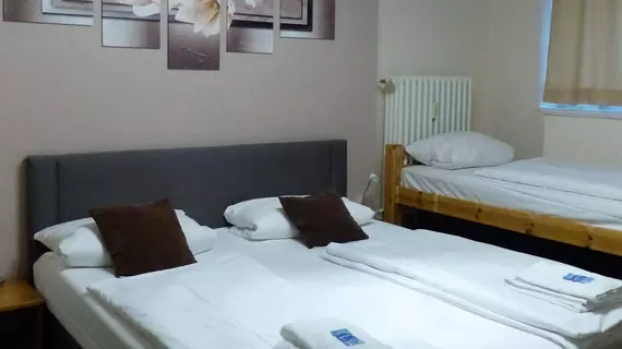 Hotel Elegia am Kurfürstendamm | Berlin (ve civarı) - Tempelhof-Schoeneberg - Diplomatic Quarter - Batı Berlin Merkezi