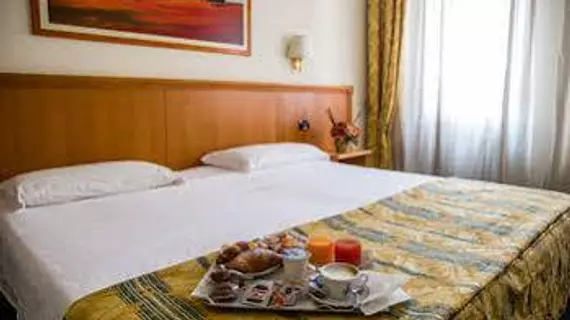 Hotel Galant | Piedmont - Turin (ve civarı) - Venaria Reale