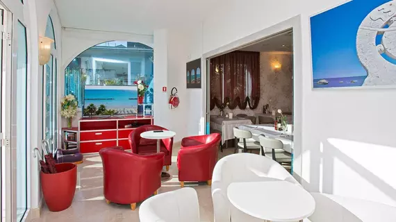 Hotel Ambassador | Marche - Ascoli Piceno (vilayet) - Grottammare