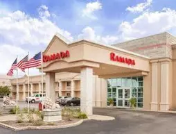 Ramada by Wyndham Hammond Hotel & Conference Center | Indiana - Hammond