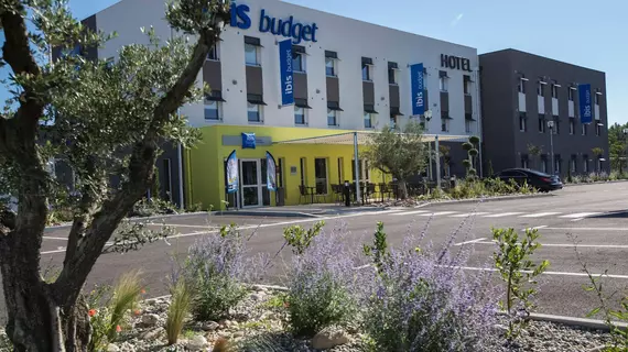 ibis budget Saint Martin de Crau Porte de Camargue | Provence - Alpes - Cote d'Azur - Bouches-du-Rhone (bölge) - Arles (ve civarı) - Saint-Martin-de-Crau