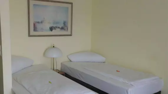 Garden Hotel | Kuzey Ren-Westfalia - Düsseldorf (ve civarı) - Düsseldorf