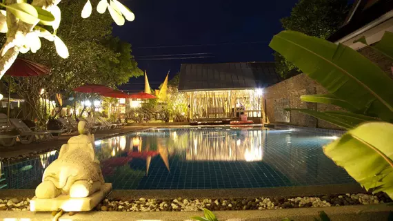 Clean Beach Resort | Krabi İli - Ko Lanta