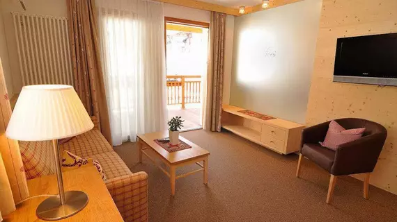 Boutique Hotel Nives | Trentino-Alto Adige - Güney Tirol (il) - Selva di Val Gardena