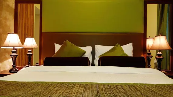 Al Waleed Palace Hotel Apartments-Al Barsha | Dubai - Dubai