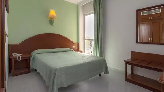 Hotel Riutort | Balearic Adaları - Mayorka Adası - Palma de Mallorca - El Arenal