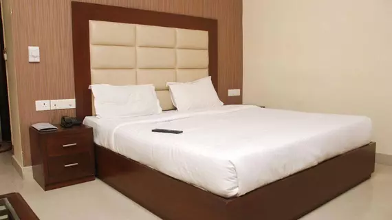 Hotel Silver Stone | Batı Delhi - Ulusal Eyalet Başkenti Delhi - Delhi (ve civarı) - Yeni Delhi - Karol Bagh