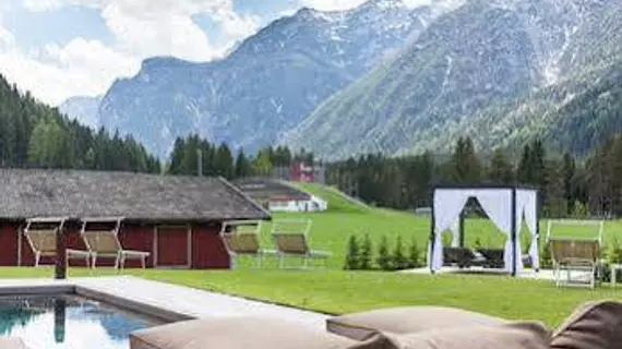 Romantik Hotel Santer | Trentino-Alto Adige - Güney Tirol (il) - Dobbiaco