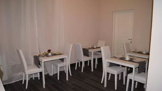 Arch Rome Suites | Lazio - Roma (ve civarı) - Roma Kent Merkezi - Navona