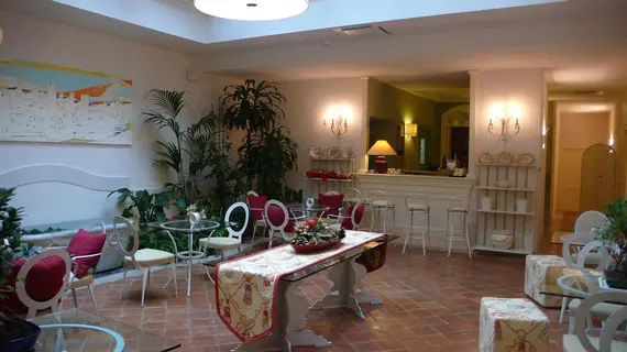 Hotel & Residenza 100 Torri | Marche - Ascoli Piceno (vilayet) - Ascoli Piceno