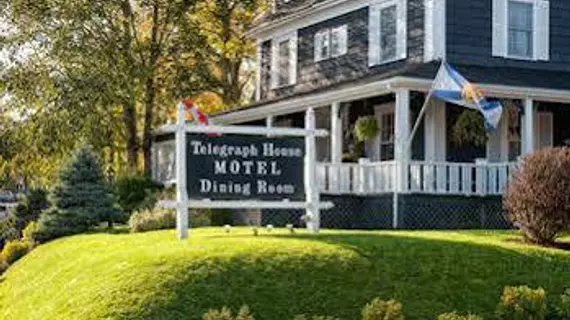 Telegraph House | Nova Scotia - Baddeck