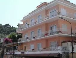 Hotel Nettuno | Liguria - Imperia (il) - Diano Marina