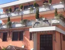 Albergo Ristorante Il Delfino | Piedmont - Novara (il) - Novara - Veveri