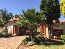 Le Cozmo Guesthouse | Gauteng - City of Tshwane - Johannesburg (ve civarı) - Alberton