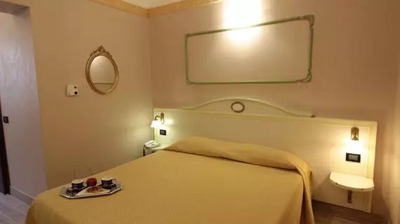 Hotel Charly | Lombardy - Milano (ve civarı) - Milano - Merkez İstasyonu