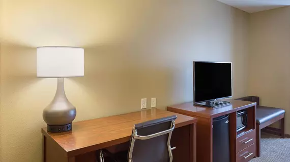 Comfort Inn and Suites Zachary | Louisiana - Baton Rouge (ve civarı) - Zachary