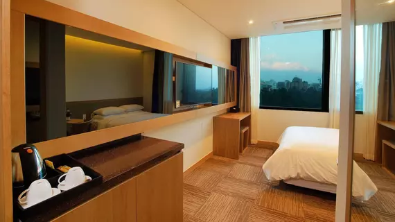 Poong Gyung Hotel | Jeju Adası - Seogwipo - Seogwipo Şehri