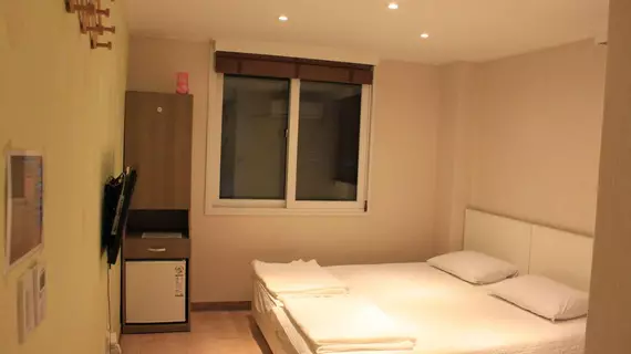 Moon Sun Guesthouse | Gyeonggi - Seul (ve civarı) - Seul - Myeongdong