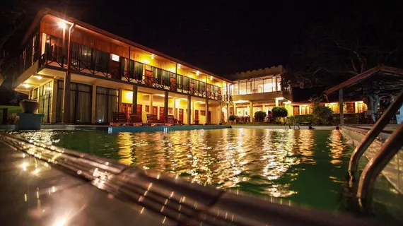 Oak Ray Lake Resort | Southern Province - Hambantota Bölgesi - Tissamaharama