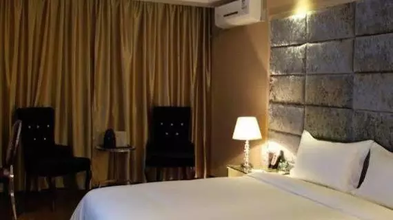 Amy Crystal Business Hotel | Guangksi - Hechi