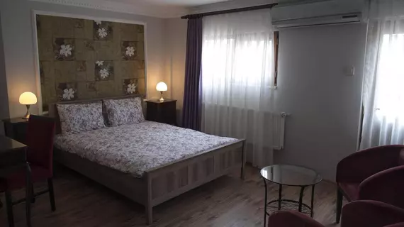 Dora Hotel |  Istanbul  - Beyoğlu - Sütlüce Mahallesi