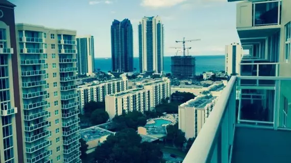 America Luxury Intracoastal Apartments | Florida - Miami (ve civarı) - Sunny Isles Beach