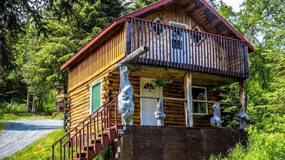 Midnight Sun Log Cabins | Alaska - Moose Pass